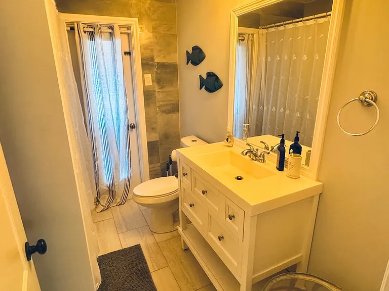 734 Memorial Dr — Photo 33
