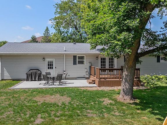 4th image of 807 Hackberry Dr