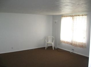 2001 E 14th St #3, Muncie, IN 47302