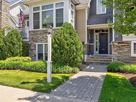 3rd image of 119 Boatwrights Loop