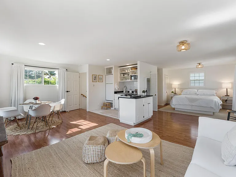 3175 Serena Ave #B — Photo 7