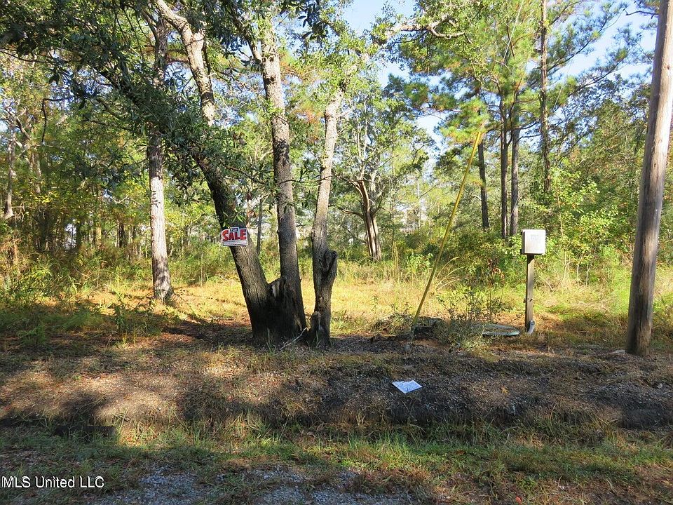 2nd image of LOT 22 17th St Lot 22