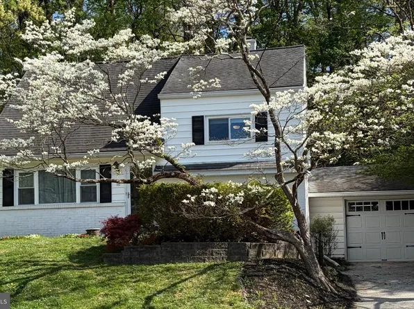 10 Jacqueline Dr, Paoli, PA 19301