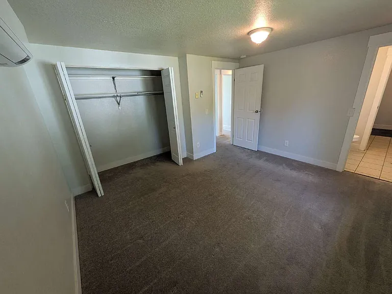838 S Roberta St #1 — Photo 12