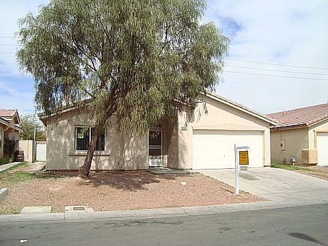1st image of 3756 Black Walnut Ave