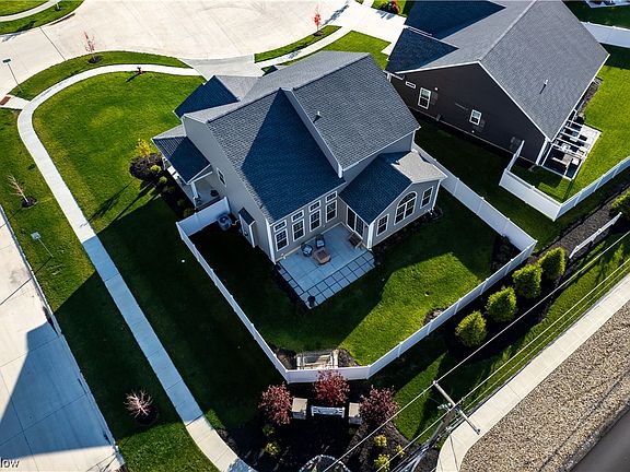 3rd image of 8724 Orchard Grove Ct