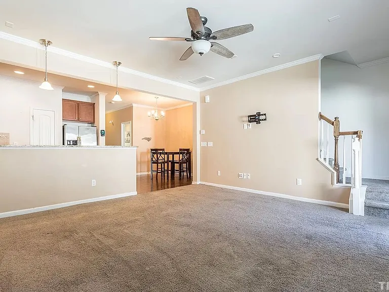3243 Warm Springs Ln — Photo 3
