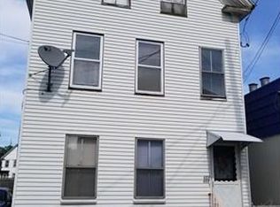 458 Lawrence St, Lowell, MA 01852