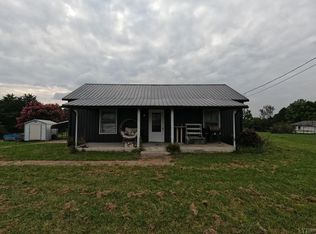 2440 Wards Rd, Altavista, VA 24517