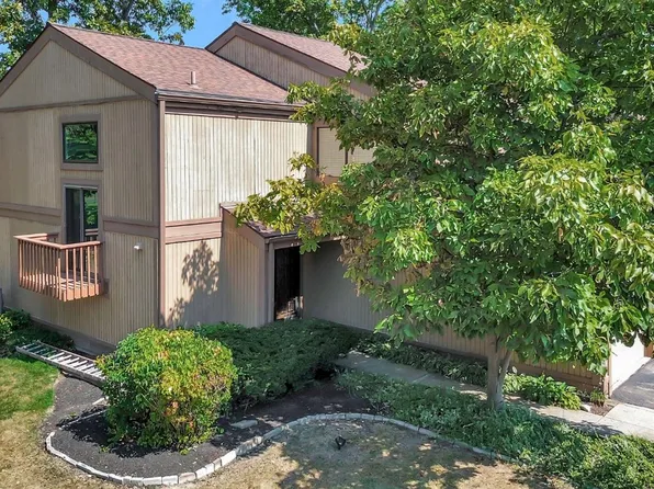 400 Walnut Ln, Mason, OH 45040