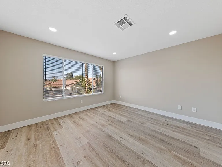 7627 Kalmalii Ave — Photo 17