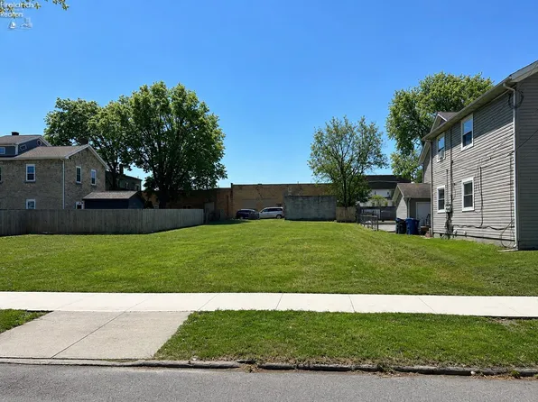 713 W Market St, Sandusky, OH 44870