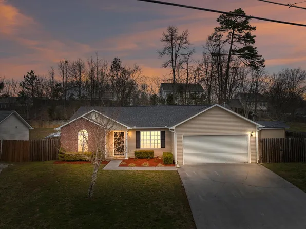 2209 Cripple Oak Ln, Powell, TN 37849