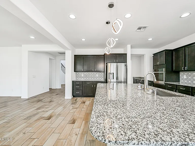 14049 W Desert Hollow Dr — Photo 12
