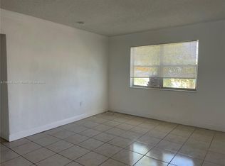 16118 NE 21st Ave APT 14, North Miami Beach, FL 33162