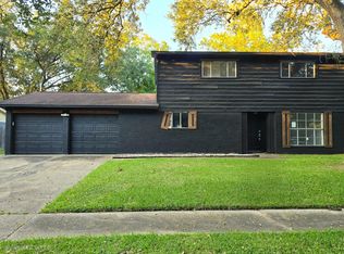 2009 Sandlewood Dr, Bay City, TX 77414