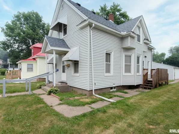 334 21st St, East Moline, IL 61244