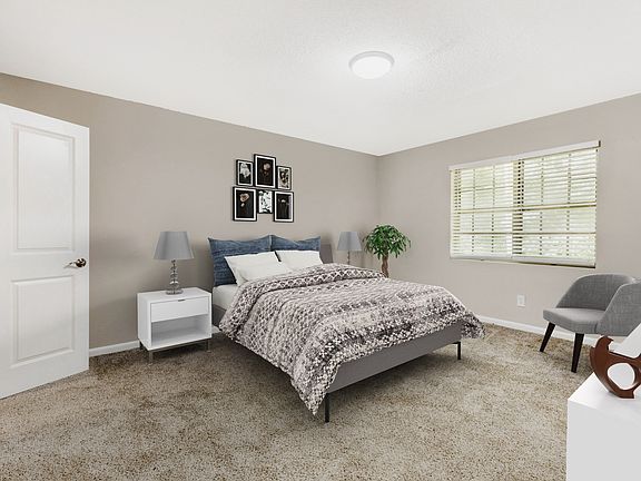 4th image of 2609 Charlestown Dr #1-D