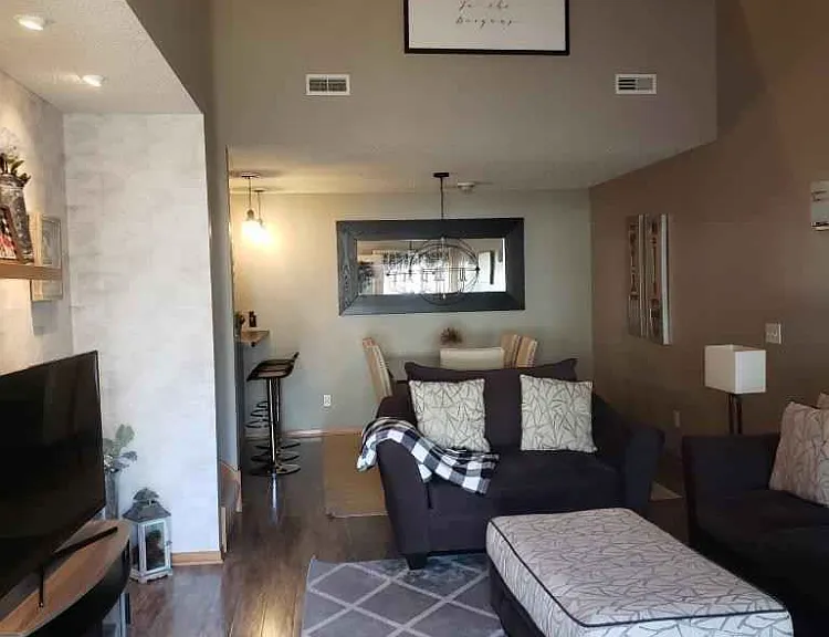 17124 Eastwood Ave — Photo 12