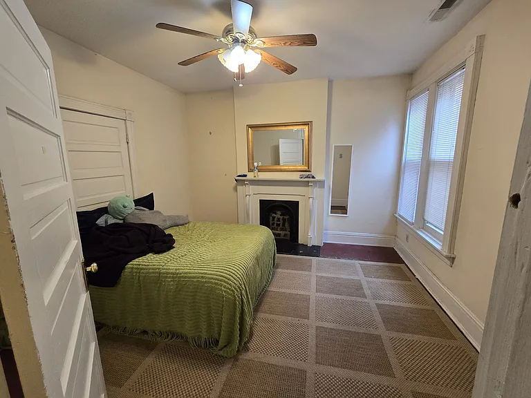 2209 W Main St — Photo 21