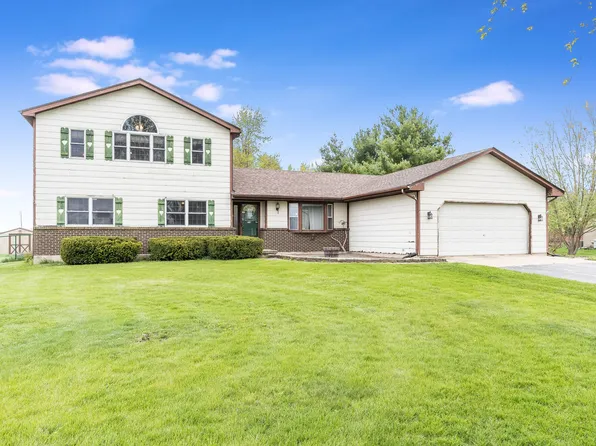 46W652 Katie Dr, Big Rock, IL 60511