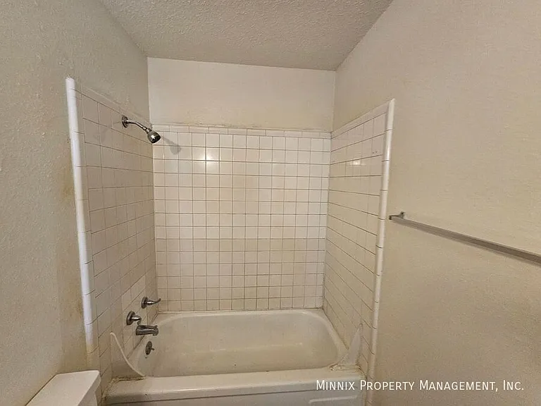 1600 Yonkers St #1 — Photo 10