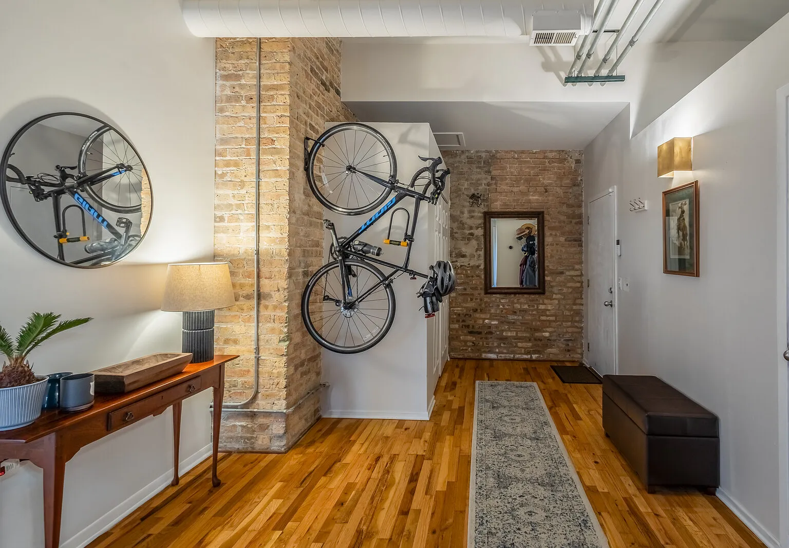 1 bed, 1400 sqft, $3,150 — Photo 2