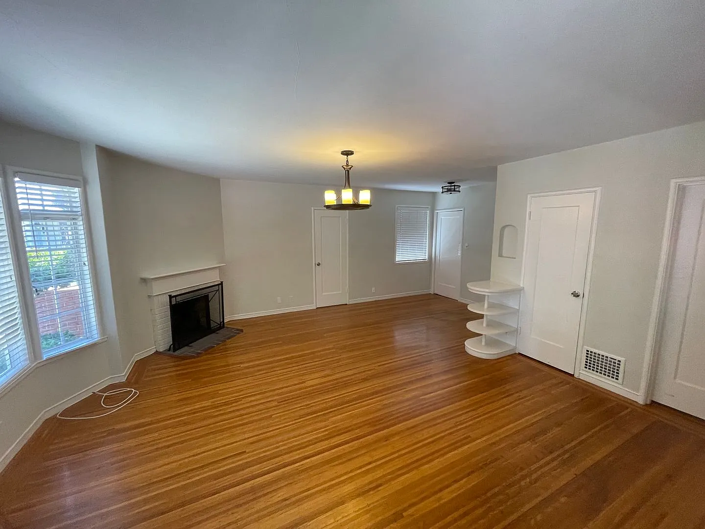 121 Arroyo Court — Photo 3