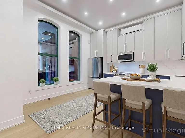 71 Gloucester St — Photo 4