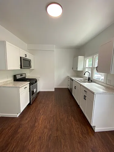 924 Excelsior St Photo 1