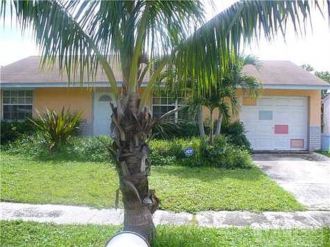 2nd image of 4317 Appian Way