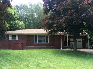 15132 Charluene Dr, Fenton, MI