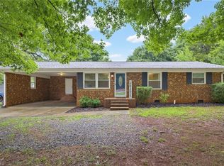 6954 Gra Lan Dr, Thomasville, NC 27360