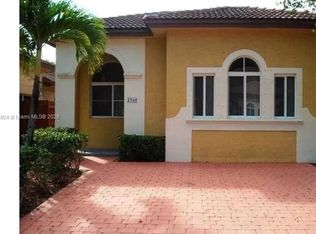 2540 NE 41st Ter, Homestead, FL 33033