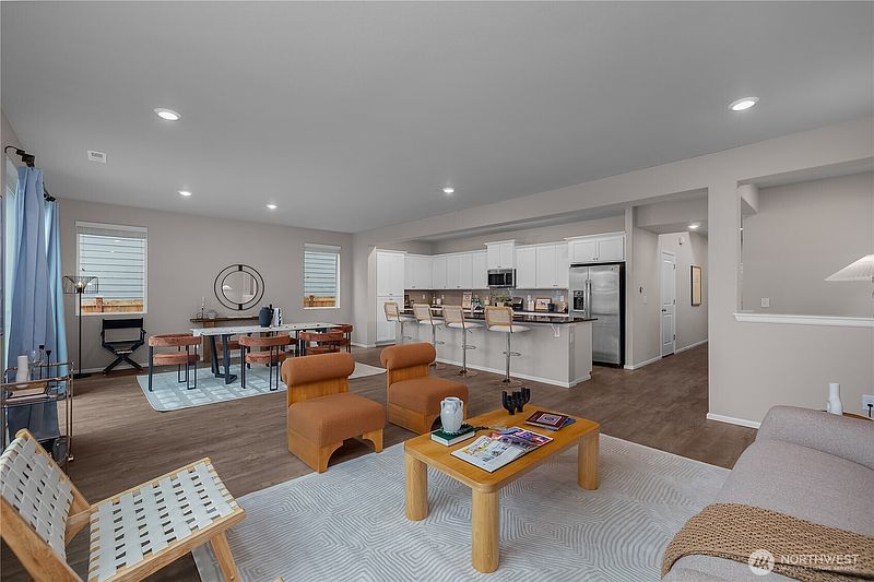 4th image of 3119 Hanna Drive NE