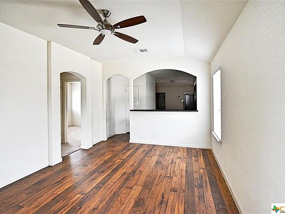 4th image of 1104 Wind Haven Dr