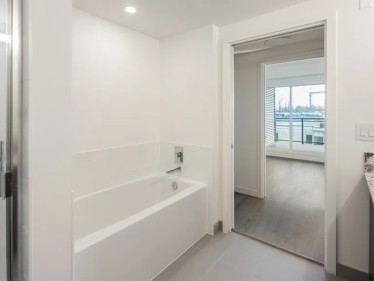 1060 Churchill Cres #312 — Photo 24