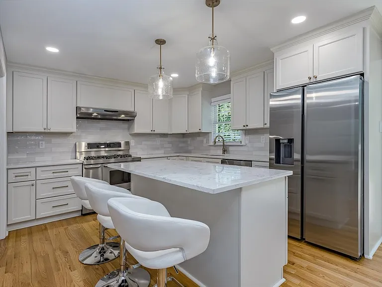 1020 Tanglewood Dr — Photo 10