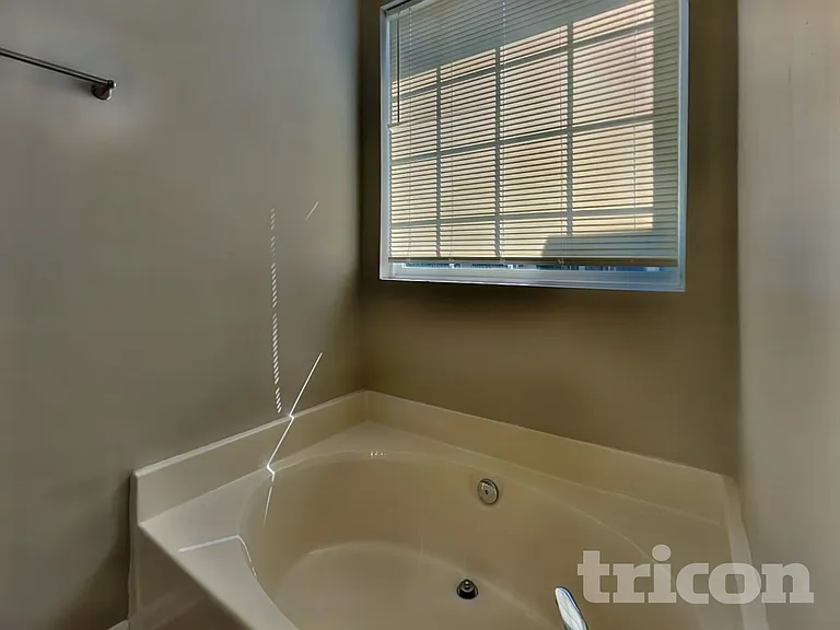 309 Patrick Ave SW — Photo 9