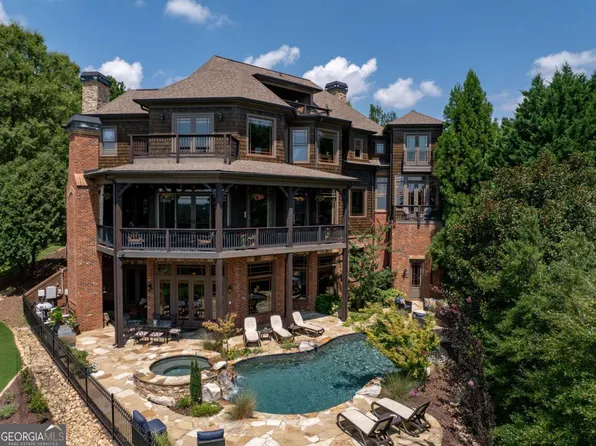 6407 Grand Marina Cir, Gainesville, GA 30506