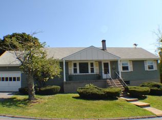 10 Melba Ln, Stoneham, MA 02180