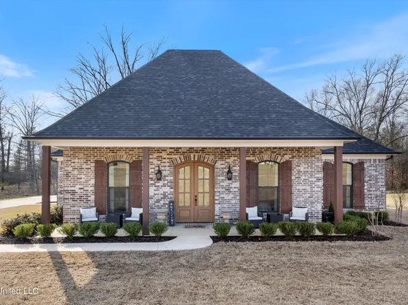 164 Oak Manor Dr, Coldwater, MS 38618