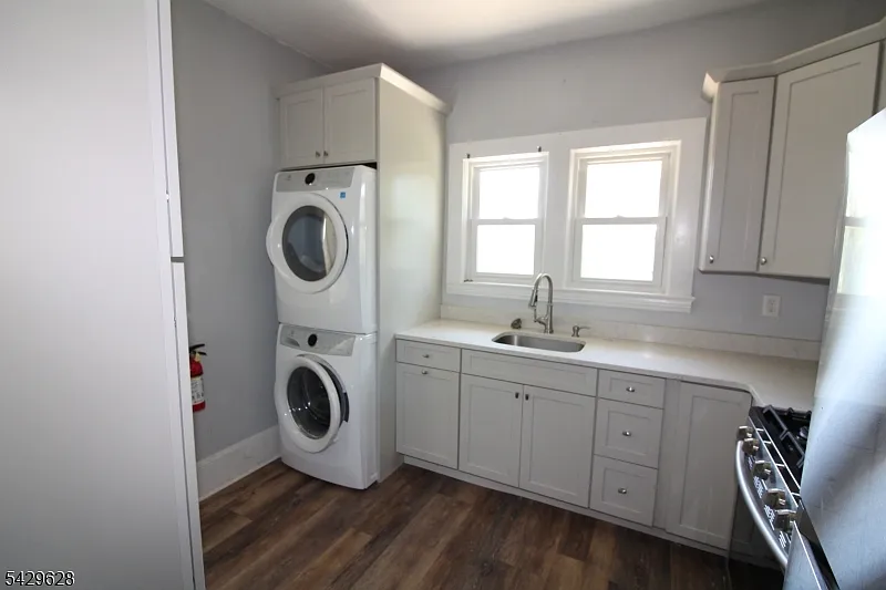 Building Photo - 167 Belvidere Ave #1
