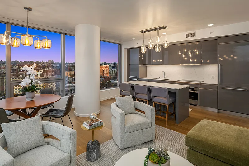 2 bed, 2.0 bath, 1056 sqft, $4,600 — Photo 2