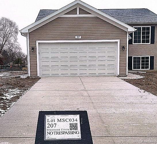 1st image of 207 Glenwood Cir