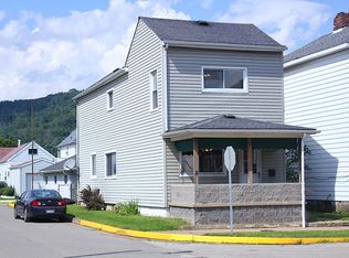 11 5th St, McMechen, WV 26040