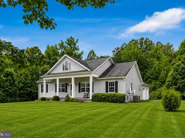 3020 Franklin Dr, Huntingtown, MD 20639