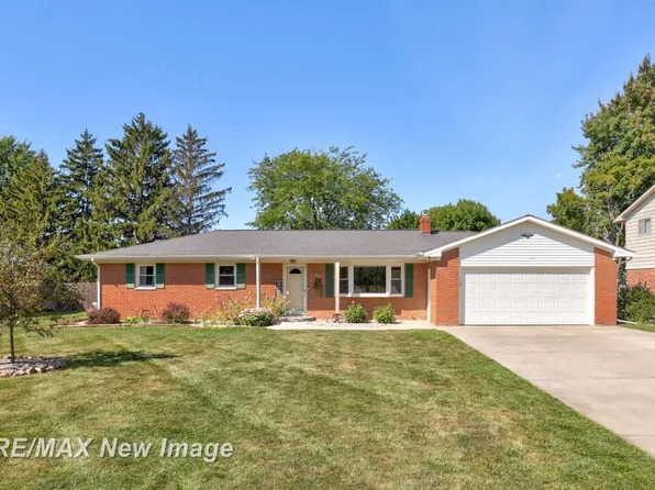 1471 Fromm Dr, Saginaw, MI 48638