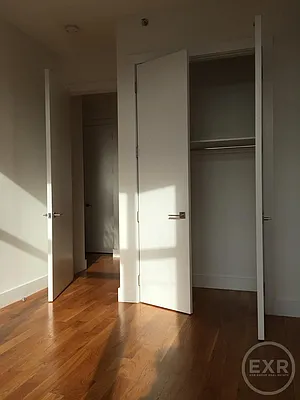 Rented by EXR | media 32