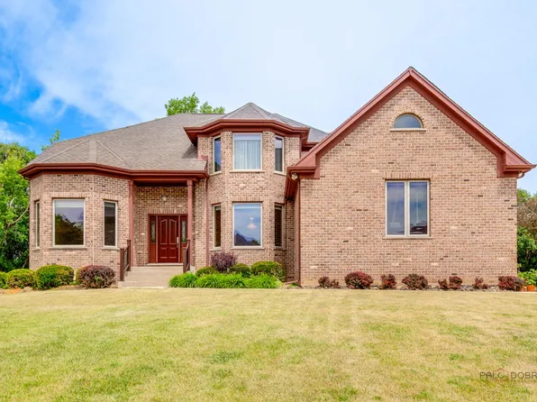 41 Park View Ln, Hawthorn Woods, IL 60047